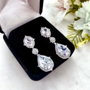 Aretes para Novia Cristal Óvalo con Corte de Gota