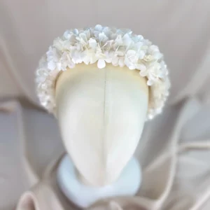 Cofia de Novia Tela con finas Flores y Pistilos perlizados – PERSIA