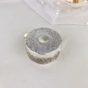 Cofre Porta Arras de Boda Circular Grabado Plata
