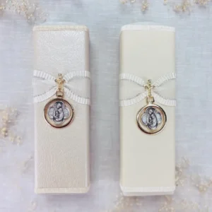 Kit de Bautizo Vela Rectangular Concha Fe Bautizo – SAGRADA FAMILIA